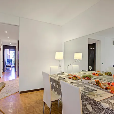 Luxury - Happy Apartment