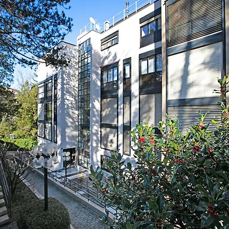 Luxury - Happy Apartment